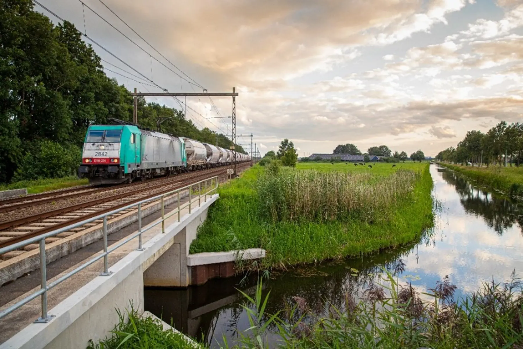 Een vernieuwde duiker in de buurt van Zwolle