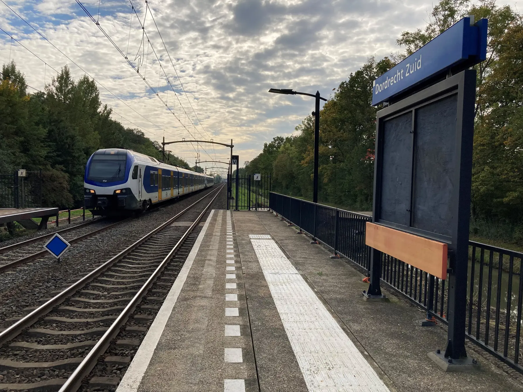 Het station krijgt nieuwe informatieborden