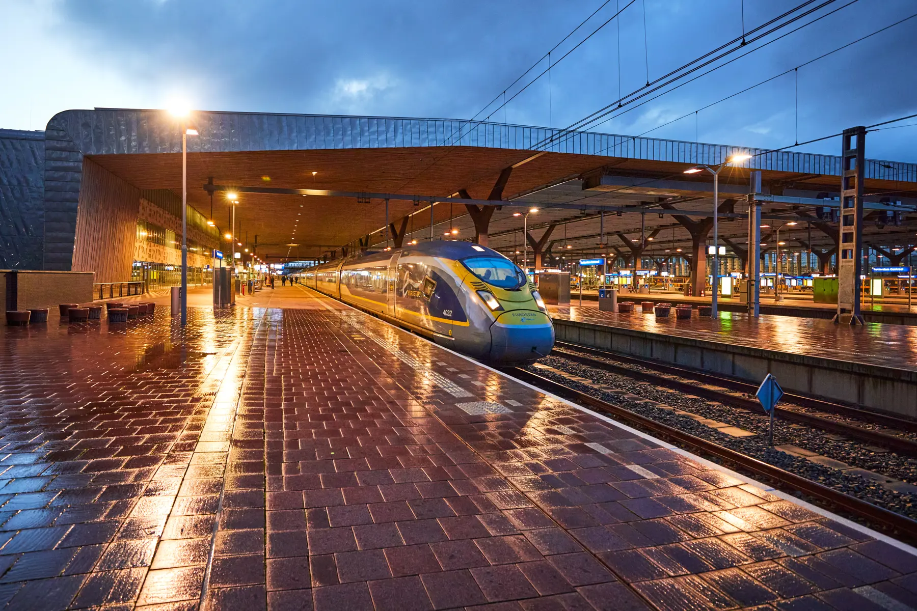 Eurostar-trein op station Rotterdam Centraal