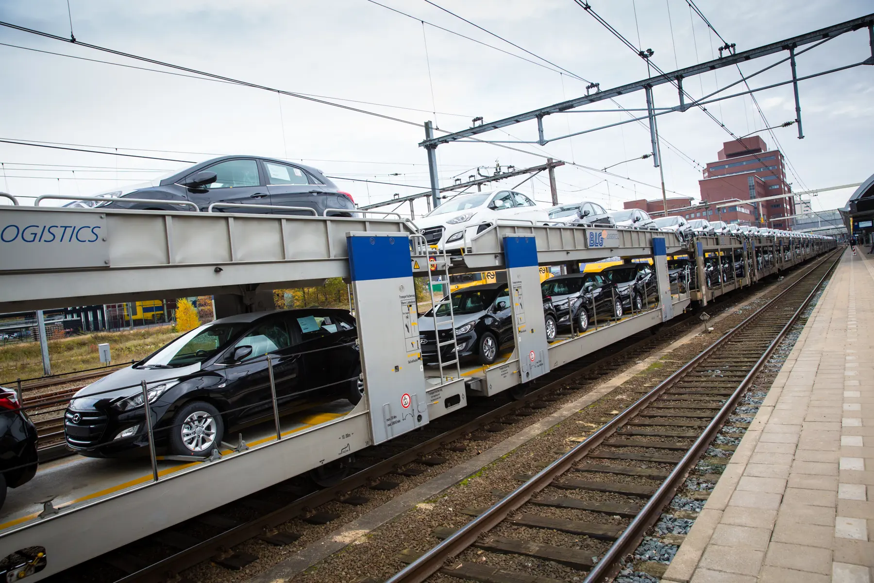 De goederentrein vanuit Leusden op station Amersfoort